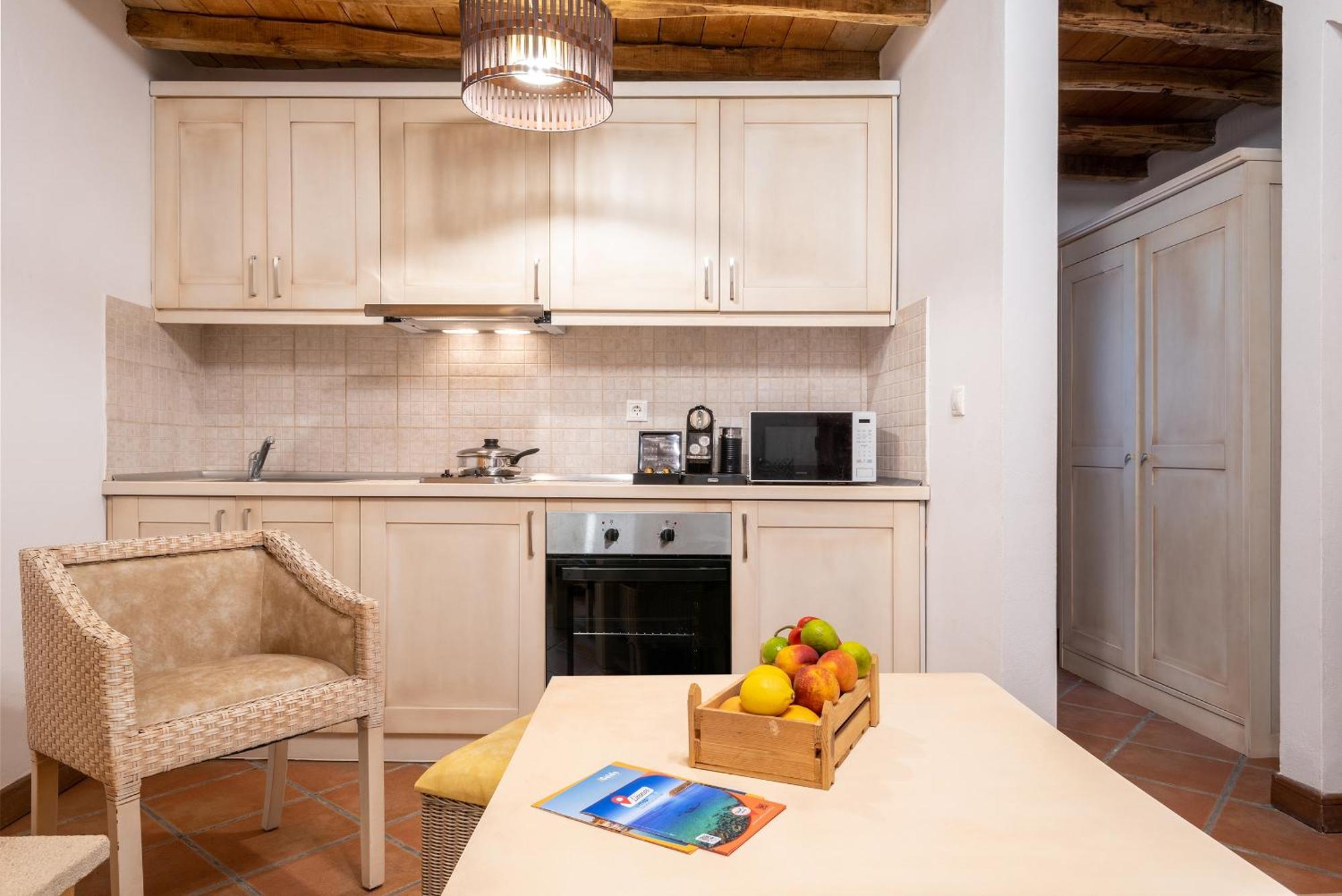 The Varos Residences Hotel Pokoj fotografie
